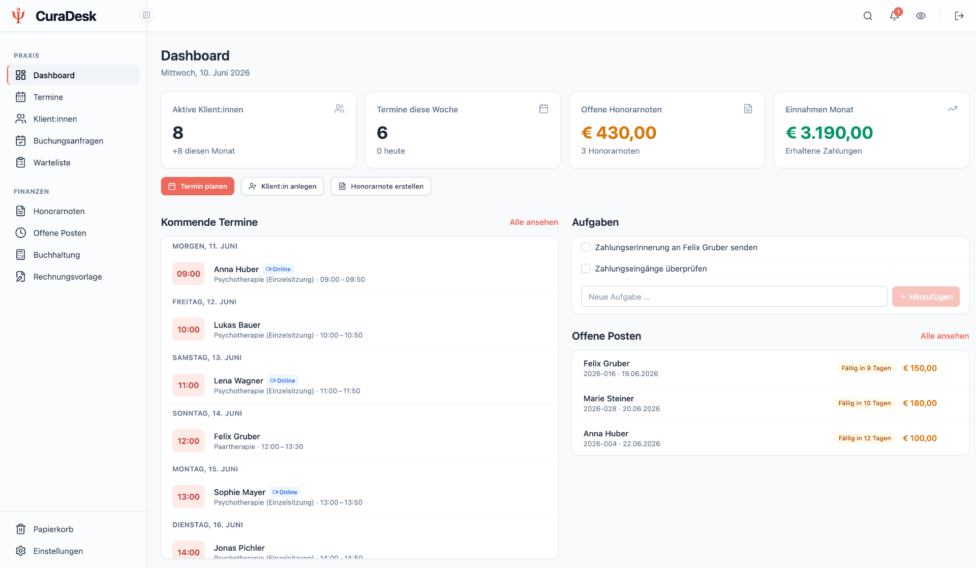 CuraDesk Praxis-Dashboard mit Kalender-Wochenansicht, Karte für den nächsten Termin und Umsatzübersicht